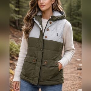 Burton Olive Green Quilted Vest Jacket Hooded Light Gray Lining Outdoor Size XS